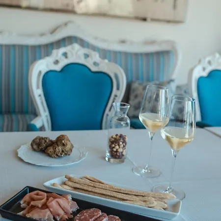 Borgo Vecchio Locanda Di Charme 3*