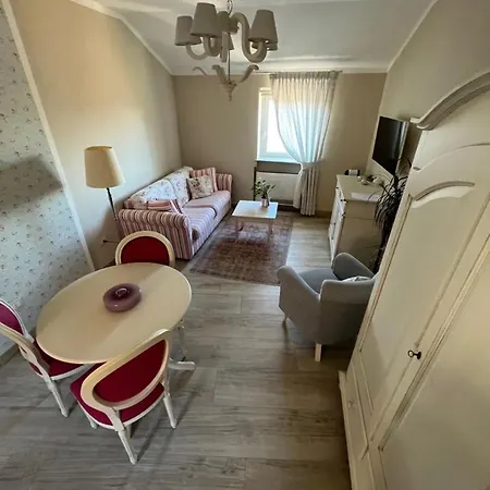 Borgo Vecchio Di Charme 3* נייבה