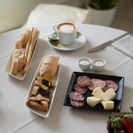 Borgo Vecchio Di Charme فندق نيف