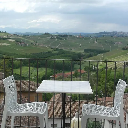 Borgo Vecchio Di Charme 3* Neive