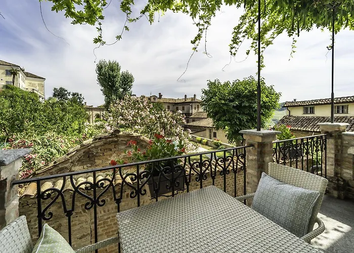 Borgo Vecchio Di Charme Hotel